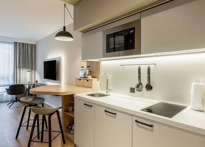 By Marriott Hotel 4*