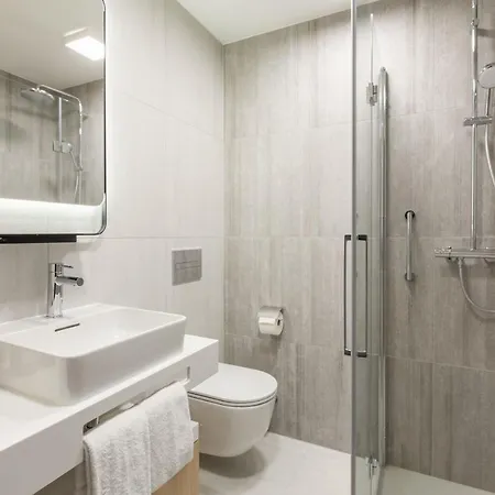 By Marriott 4*